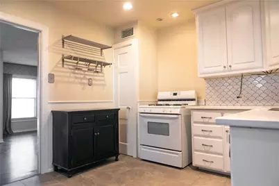 1325 Smilax Avenue, Fort Worth, TX 76111 - Photo 5