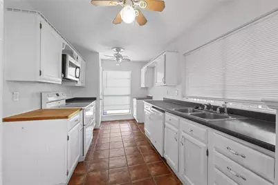 9214 Vagas Drive, Rowlett, TX 75088 - Photo 13
