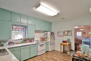 510 W Plummer St, Eastland, TX 76448 - Photo 25