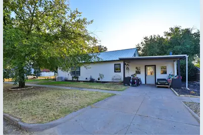 510 W Plummer Street, Eastland, TX 76448 - Photo 3