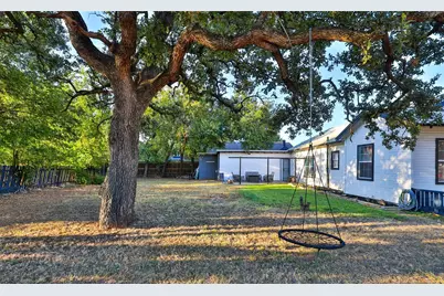510 W Plummer Street, Eastland, TX 76448 - Photo 31