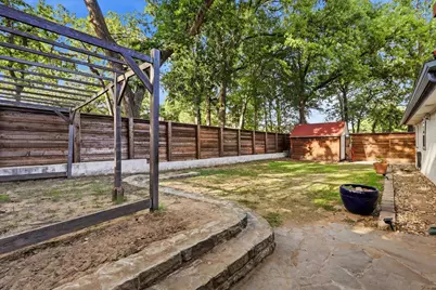 913 Harwood Terrace, Bedford, TX 76021 - Photo 23