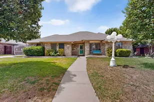 137 Brushy Mound Rd, Burleson, TX 76028 - Photo 3