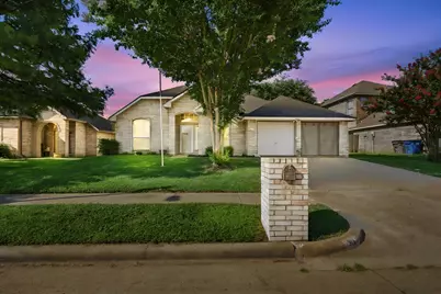 316 Willow Creek Lane, Glenn Heights, TX 75154 - Photo 3