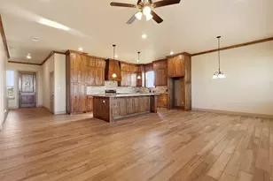 265 Delatorre St, Trenton, TX 75490 - Photo 7