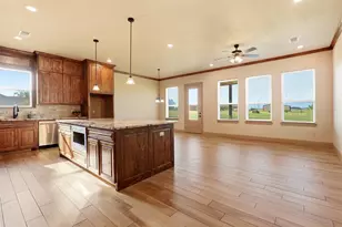 265 Delatorre St, Trenton, TX 75490 - Photo 7