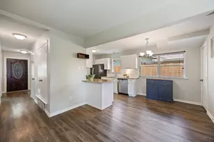 11218 Buchanan Dr, Dallas, TX 75228 - Photo 13