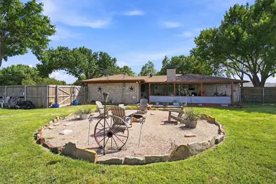 300 Pebble Creek Lane, Red Oak, TX 75154 - Photo 17