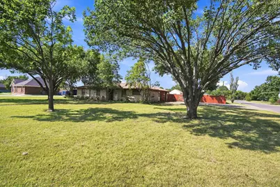 300 Pebble Creek Lane, Red Oak, TX 75154 - Photo 3