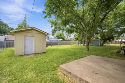 504 E Roosevelt Avenue, Whitney, TX 76692 - Photo 3