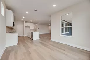 552 Marcus Ln, Crowley, TX 76036 - Photo 5