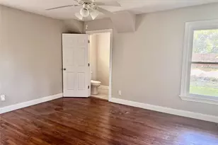 4657 Selkirk Dr, Fort Worth, TX 76109 - Photo 9