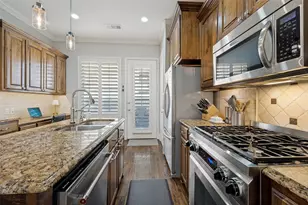 4293 Haskell Dr, Carrollton, TX 75010 - Photo 9