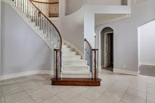 828 Thomas Crossing Dr, Fort Worth, TX 76028 - Photo 3