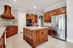 828 Thomas Crossing Dr, Fort Worth, TX 76028 - Photo 11