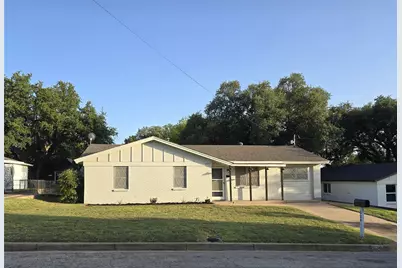 604 E 4th Street, Weatherford, TX 76086 - Photo 1