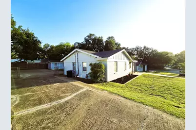 604 E 4th Street, Weatherford, TX 76086 - Photo 3
