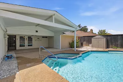 1000 Oxfordshire Drive, Carrollton, TX 75007 - Photo 5