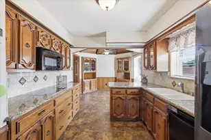 1000 Oxfordshire Dr, Carrollton, TX 75007 - Photo 17