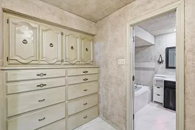 1000 Oxfordshire Drive, Carrollton, TX 75007 - Photo 21