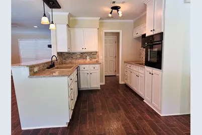3307 Bogota Street, Athens, TX 75752 - Photo 5