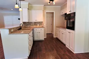 3307 Bogota St, Athens, TX 75752 - Photo 5