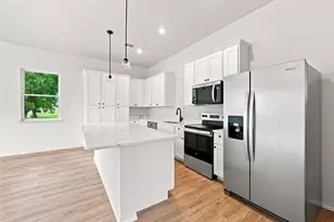 1022 E 9th St, Dallas, TX 75203 - Photo 13