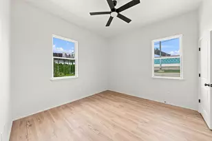 1022 E 9th St, Dallas, TX 75203 - Photo 19