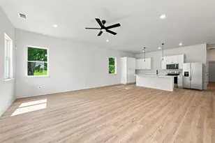 1022 E 9th St, Dallas, TX 75203 - Photo 5