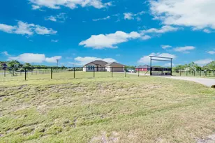 656 Bunk House Rd, Venus, TX 76084 - Photo 5