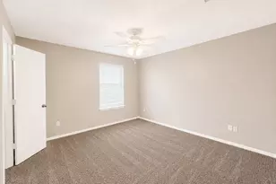 509 S Beverly St, Crowley, TX 76036 - Photo 13