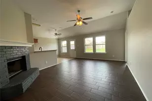 4202 Agate Dr, Granbury, TX 76049 - Photo 3