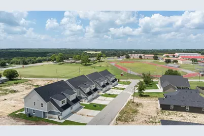 710 N Sycamore Street, Hico, TX 76457 - Photo 1