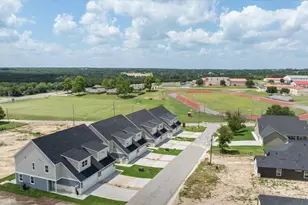710 N Sycamore St, Hico, TX 76457 - Photo 1