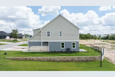 710 N Sycamore Street, Hico, TX 76457 - Photo 29