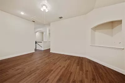 6305 Hilltop Drive, The Colony, TX 75056 - Photo 17