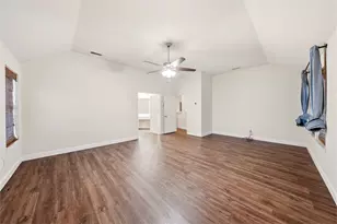 6305 Hilltop Dr, The Colony, TX 75056 - Photo 13