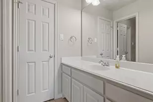2201 Lady Cornwall Dr, Lewisville, TX 75056 - Photo 35