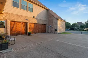 2201 Lady Cornwall Dr, Lewisville, TX 75056 - Photo 37