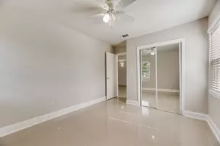 121 Dallas Dr, Euless, TX 76039 - Photo 19