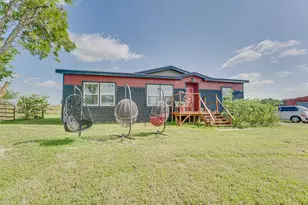 3912 Co Rd 4119, Campbell, TX 75422 - Photo 1