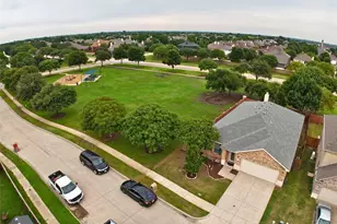3901 Pitchstone Dr, McKinney, TX 75070 - Photo 3