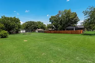 501 W Third St, Maypearl, TX 76064 - Photo 31