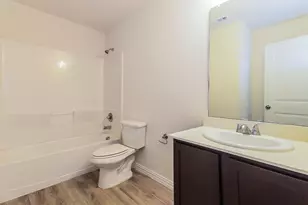 1120 W Owing St, Denison, TX 75020 - Photo 11