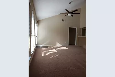 1307 Boardwalk Street, Arlington, TX 76011 - Photo 7