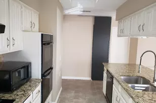1307 Boardwalk St, Arlington, TX 76011 - Photo 13