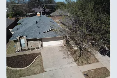 1307 Boardwalk Street, Arlington, TX 76011 - Photo 1