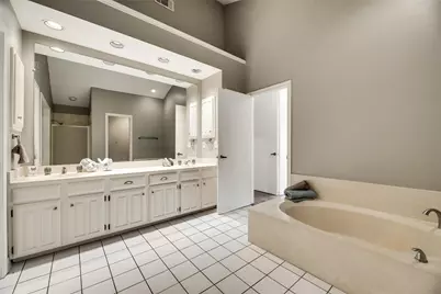 1307 Boardwalk Street, Arlington, TX 76011 - Photo 29