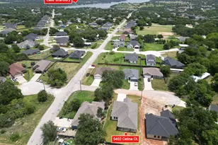 5402 Celina Ct, Granbury, TX 76048 - Photo 13