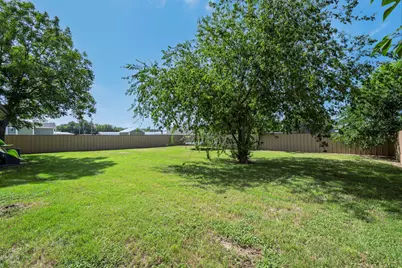 205 SW 11th Street, Mineral Wells, TX 76067 - Photo 15